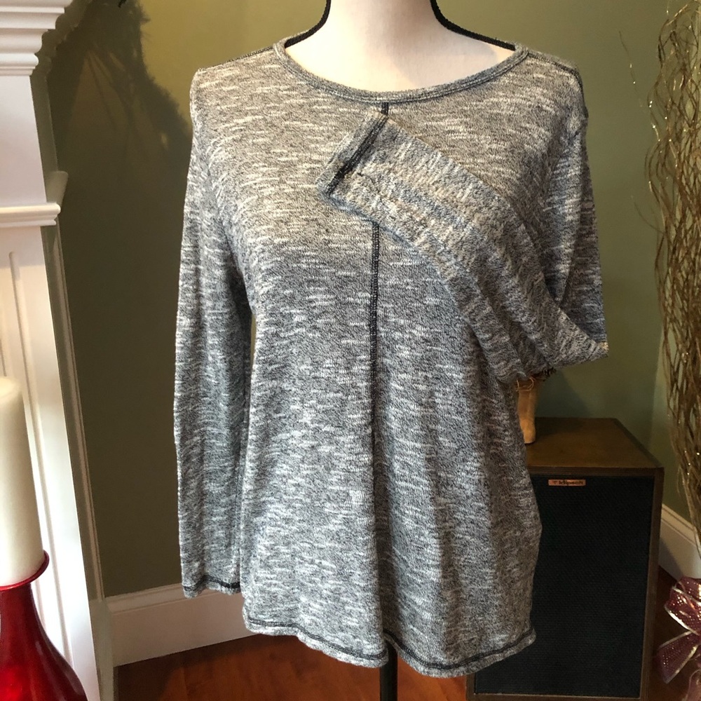 Gently worn St John’s long sleeve shirt🌟